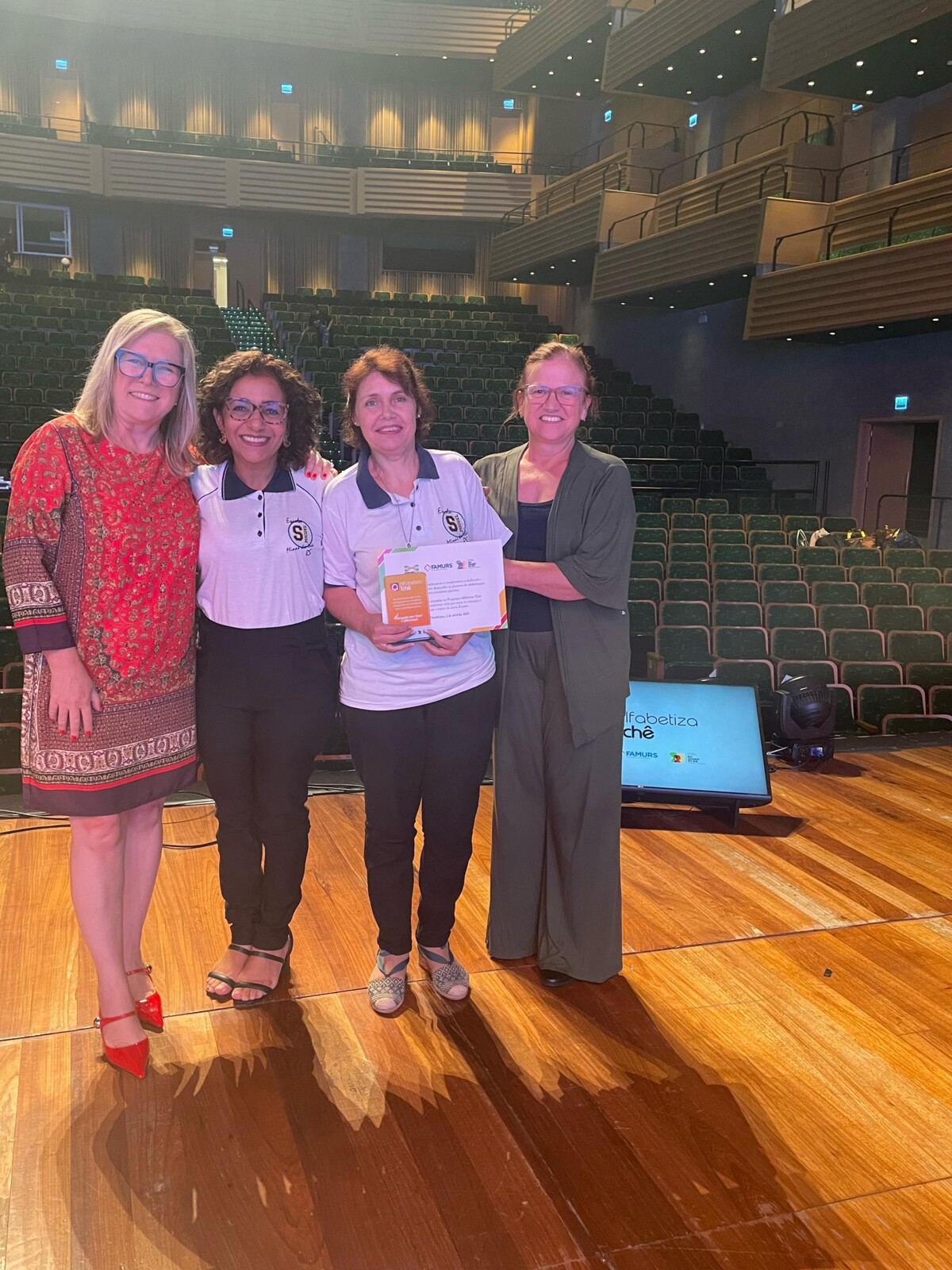 Escola São Miguel é premiada por destaque em alfabetização no RS escola-sao-miguel-e-premiada-por-destaque-em-alfabetizacao-no-rs